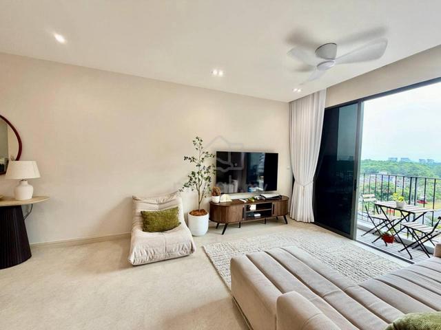 E Island Lake Haven 1