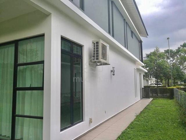 Senibong Cove @ The WaterEdge residence, Semi-D with Water pond view 2