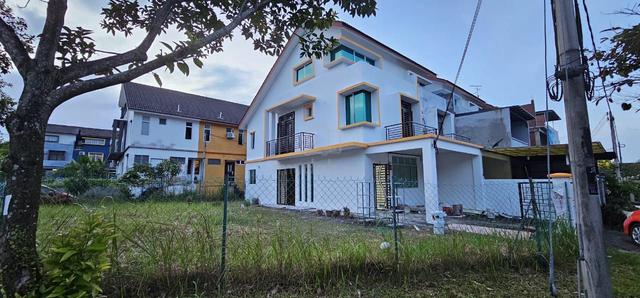 2.5 Storey Terrace House  Taman Scientex 4bed 3bath 1