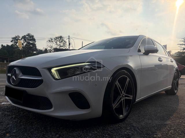2018 Mercedes Benz A200 1.3 WARRANTY L/MILS LCD - 1