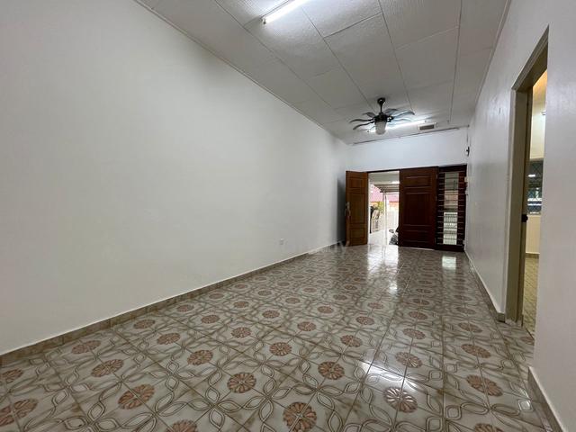 Below Market Price Single Storey terrace delima for sales greenlane 1