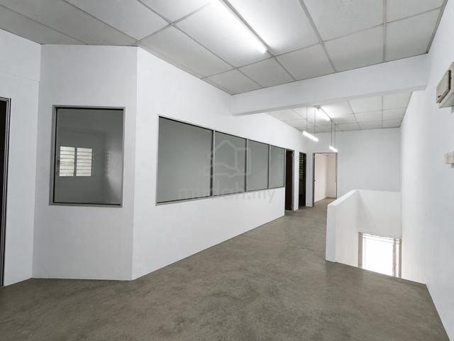 1st Floor Office Space for Rent at Lorong Chempa, Behind Billion BW 1