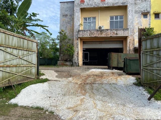 Industrial property for sale in Tiram Industrial Park 1