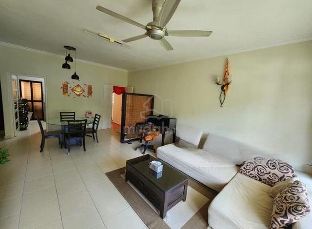 Penhill Condominium 4