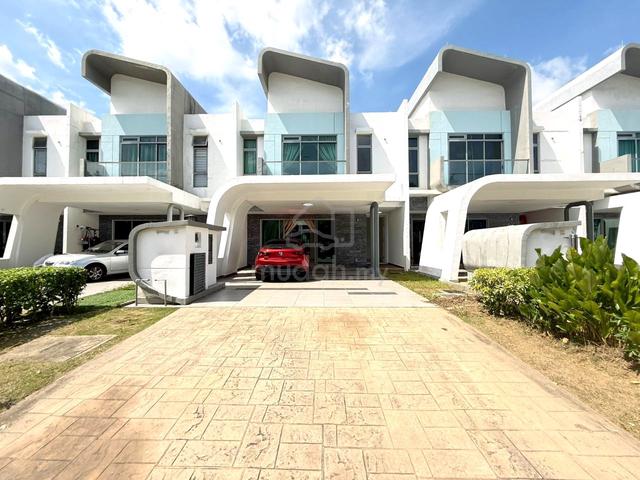 Termurah Facing Open Double Storey Superlink Liu Li Gardens Cyberjaya 1