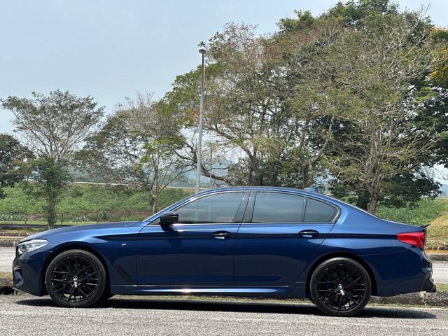 2018 Bmw 530i 2.0 M-SPORT / M5 OUTLOOOK / - 5