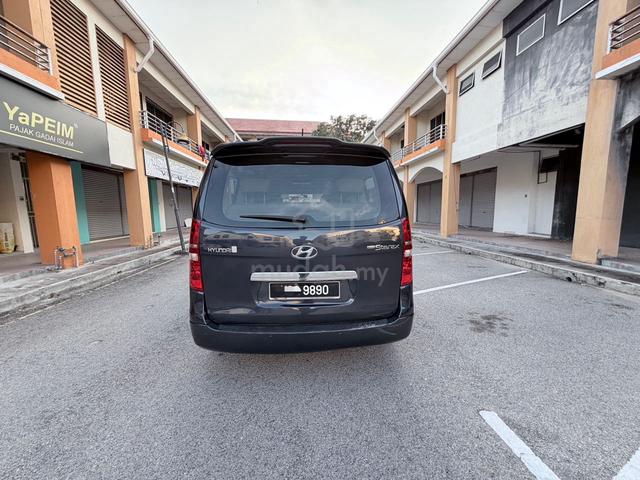 2018 Hyundai GRAND STAREX 2.5 ROYALE PREMIUM (A) - 4