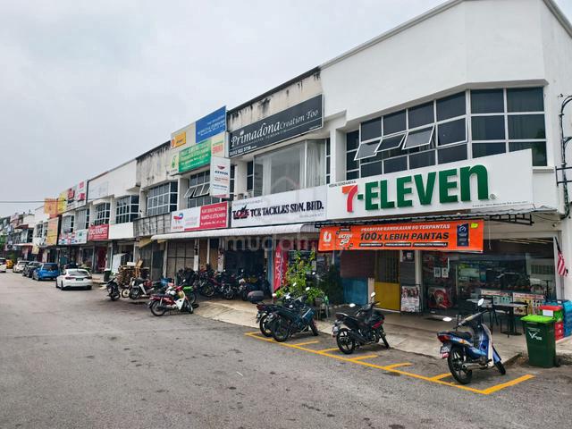 Taman Penaga FACING MAIN ROAD SHOPLOT 1