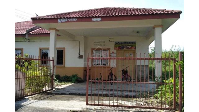 Taman Bunga Sejati 1