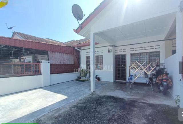 BELOW MARKET & LARGE SIZES Single Storey for Sale Taman Jasmin Nilai 1