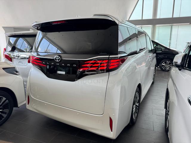 2023 Toyota ALPHARD 2.5 Z BEST OFFER IN TOWN - 4