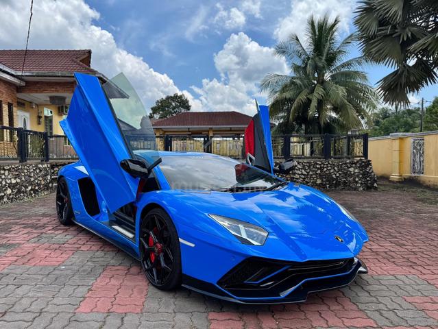 2017 Lamborghini Aventador S LP740-4 Carbon Pack - 2