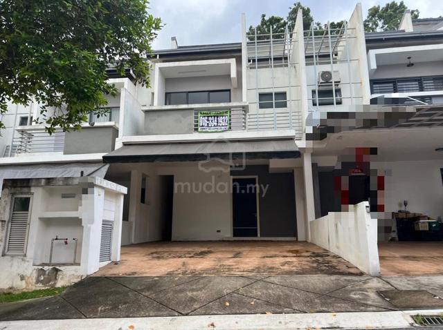 [22x75] 2 Storey Terrace Superlink House, Lake Club, Rawang Town 1