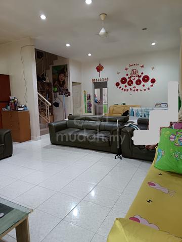 Double Storey Semi-D Corner, Taman Selayang Indah, Butterworth 1
