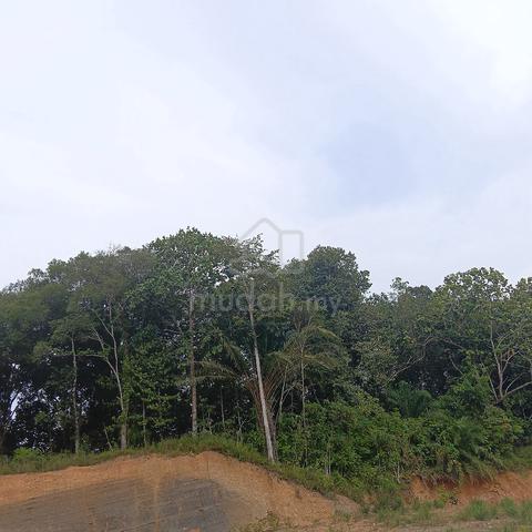 Tanah lot untuk tapak buat rumah dijual di Batu 12 jalan bintulu miri 1
