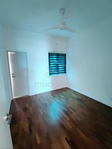【KITCHEN CABINET】2 Storey ARIA ALAM IMPIAN With AIRCOND 1