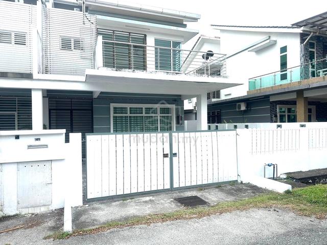FOR SALE - Semi D Cluster SP 10 at Bandar Saujana Putra 1