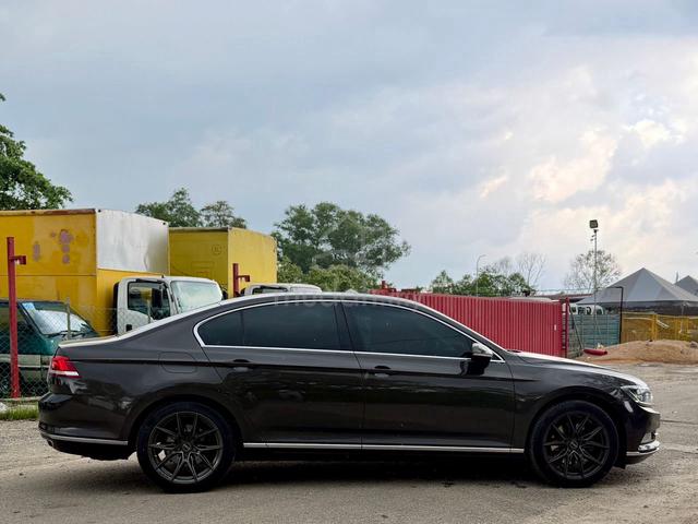 2017 Volkswagen PASSAT 2.0 TSI HIGHLINE HIGH LOAN - 5