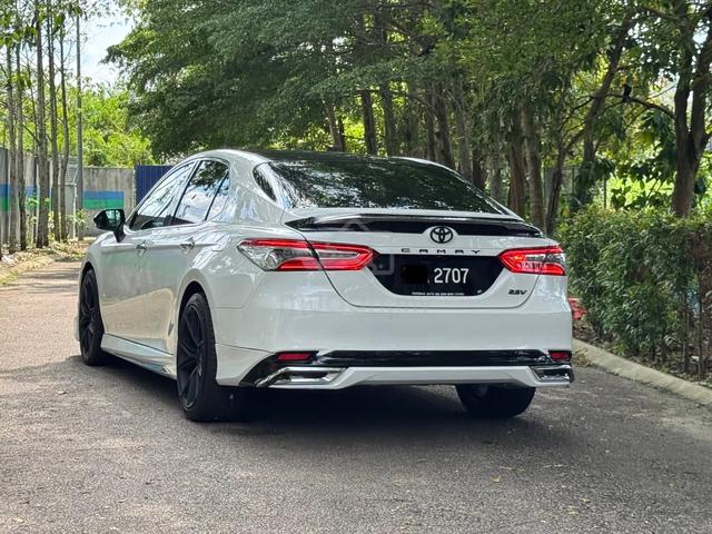2019 Toyota CAMRY 2.5 V (A) - 4