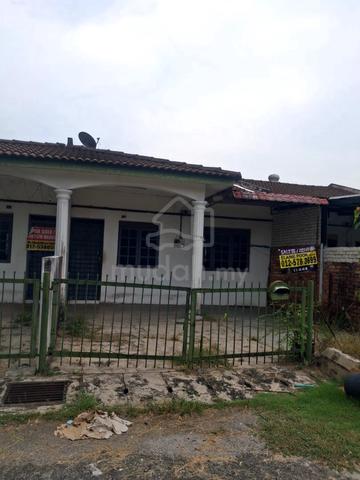 single storey house at sri pengkalan 1