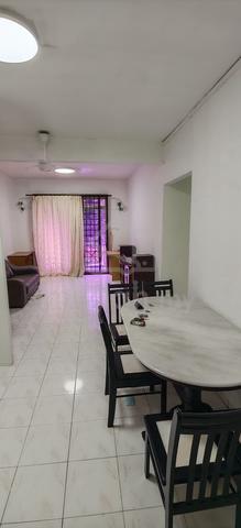 Putri Ria Apartment 1