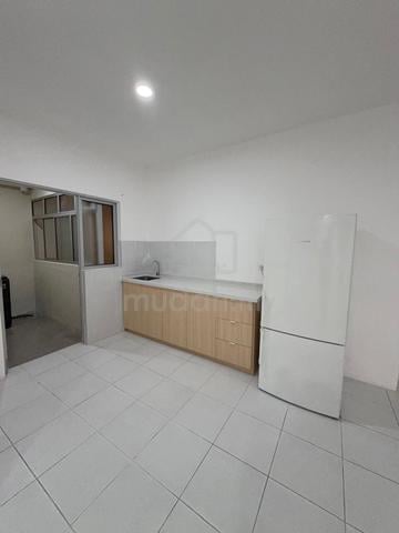 Residensi Sateria 1