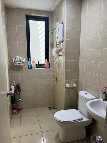 Master Sharing Room for Rent 4