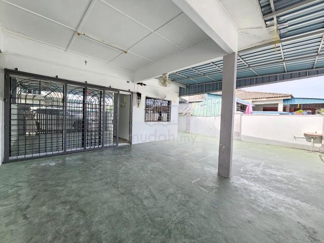 BELOW VALUE Single Storey Endlot Taman Malim Jaya Extra Land 1