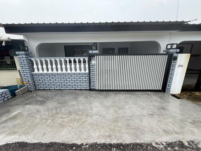Jalan Melor Single Storey Terrace House 3bed Ulu Tiram Johor 1