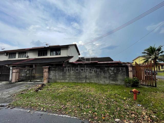Double Storey Corner Lot [Tanah Luas] - Bandar Putra Kulai 1