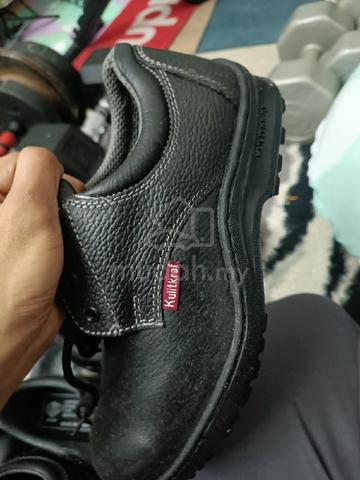 Safety Shoes  - photo 2 of 4