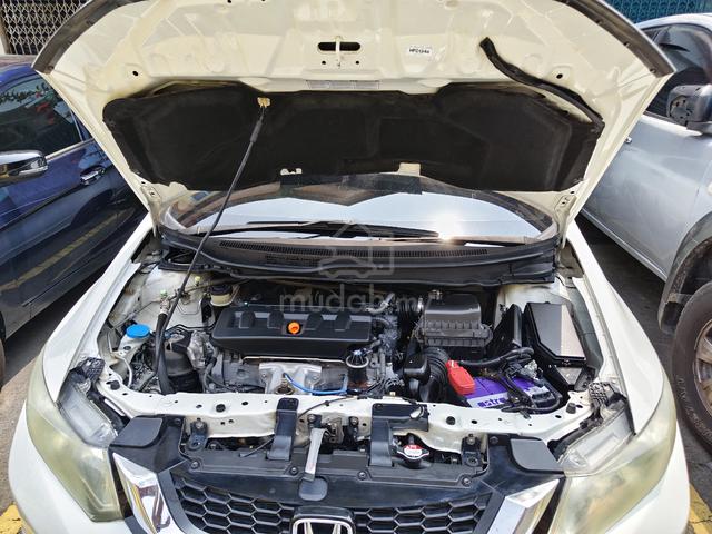 2015 Honda CIVIC 1.8 (A) - 2