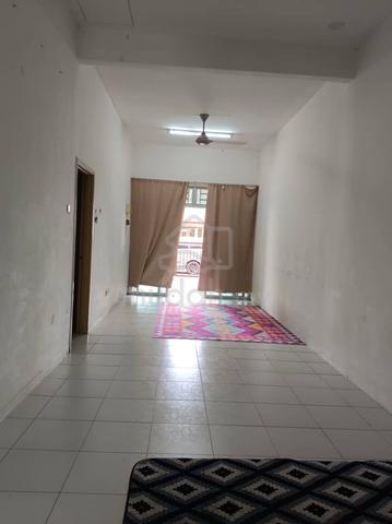 Teres Setingkat Taman Puteri Untuk Disewa 3