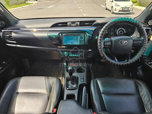 2019 Toyota HILUX 2.8 BLACK EDITION (A) - 3