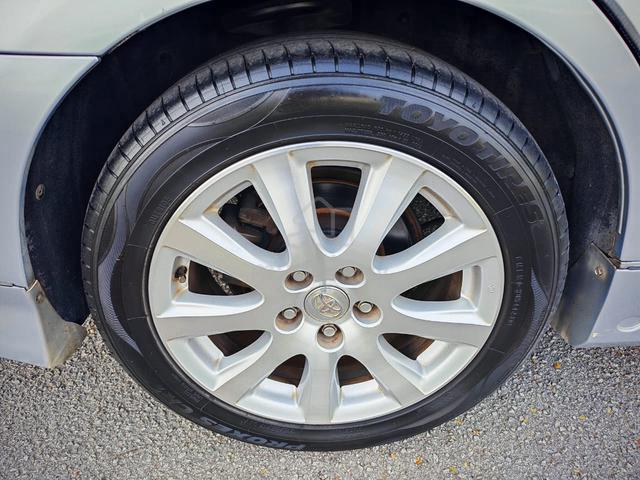 Toyota CAMRY 2.4 V (A) SUPER TIPTOP 1 LADY OWNER - 2