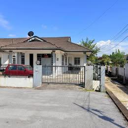 Single Storey Corner For Sale [ EndLot ] Lorong Stakan 7th mile 1