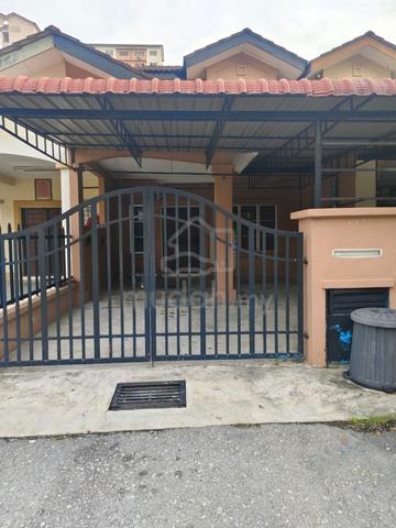 2 storey , taman gombak permai , bati caves . 1