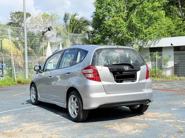 2009 Honda JAZZ 1.5 V (A) - 3