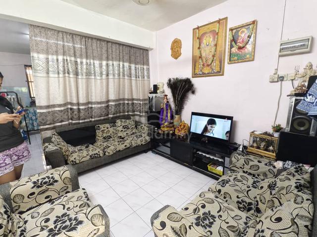 Flat Taman Ungku Tun Aminah 1
