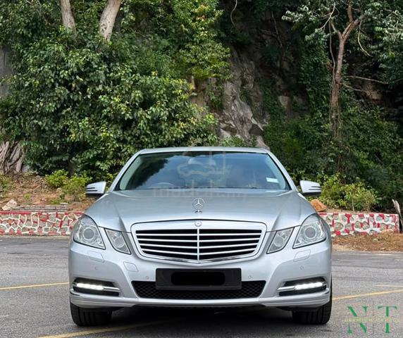 2012 Mercedes Benz E200 1.8 CGI BLUEEFCY - 2