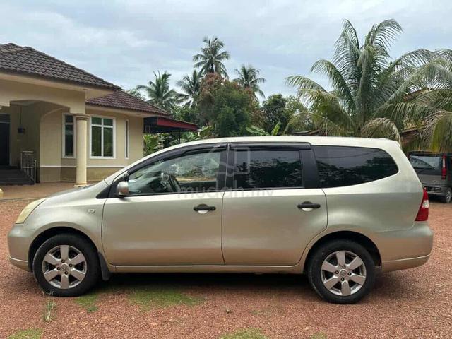 2011 Nissan LIVINA 1.6 Auto - 4