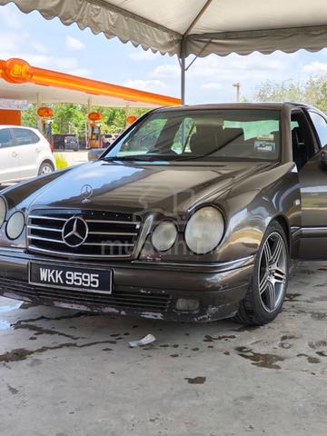 1998 Mercedes Benz E240 2.4 (a) - Cars For Sale In Batu Kikir, Negeri 