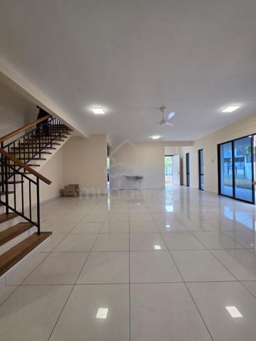 Corner Lot Double Frontage House in Saffron Hills, Denai Alam For Rent 1