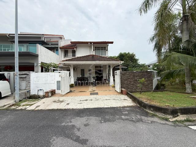 RENOVATED 🔥 CORNER LOT Double Storey Type Desira, Bandar Bukit Raja 1