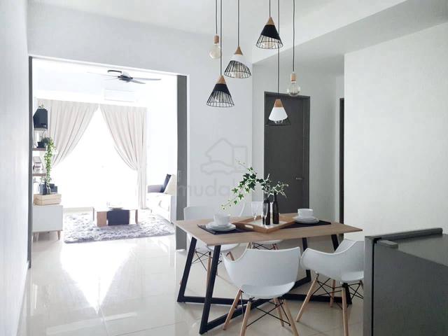 Bangi Gateway 1