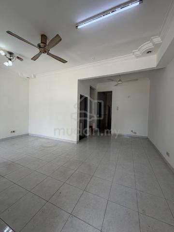 4room 3bath Puchong Prima Lrt station walking distance 1