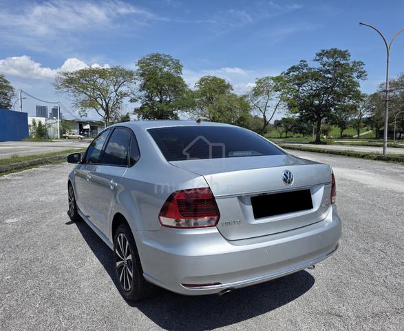 2017 Volkswagen VENTO 1.2 TSI HIGHLINE (A) LEATHER - 2
