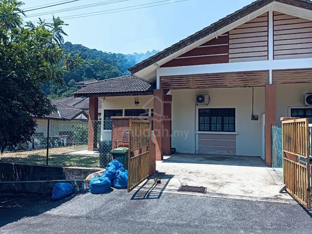 Rumah Semi Di Beserah 1