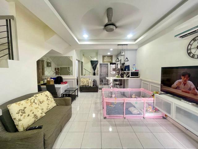 Cantik Ni Renovated‼️2-Storey Taman Desiran Bayu Puchong Saujana Putra 1