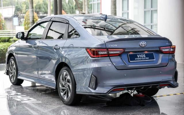 2026 Toyota VIOS 1.5 HEV BEST DEAL - 4